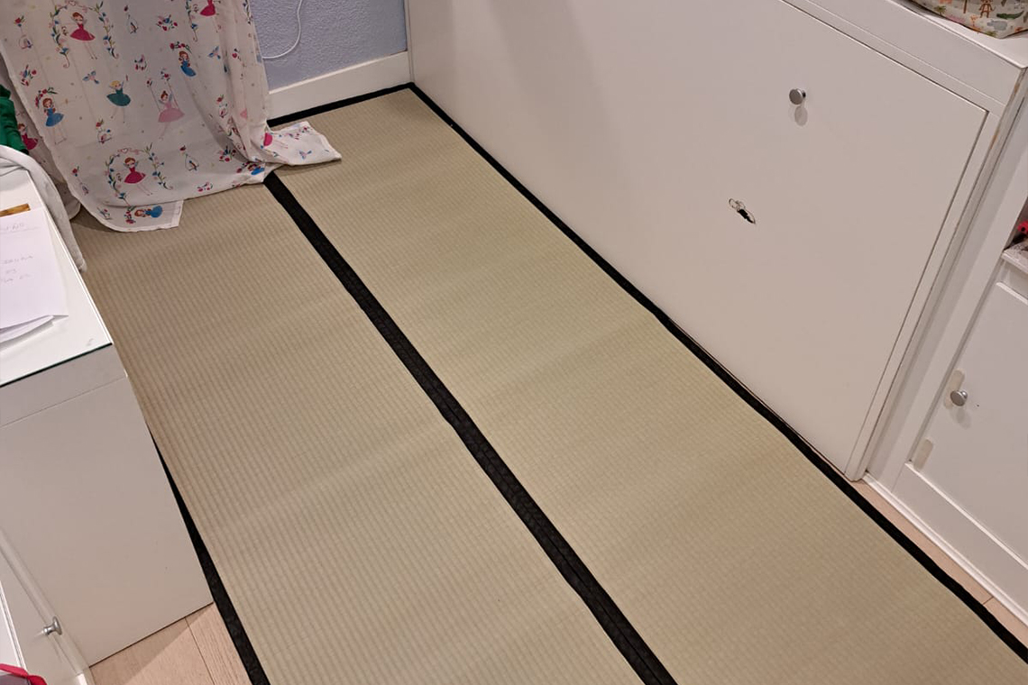裏滑り止め加工なし